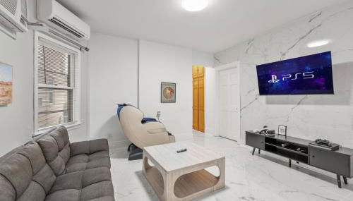 5MIN walk NYC Train Massage Chair Sleeps 12Plus - Foto 3