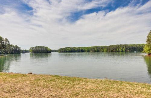 Sleeps 8, Lake Lanier Hidden Gem - Foto 3