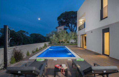 Beautiful Home In Porec With Kitchen - Foto 15