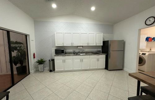 Adorable In law Apt in Wellington - Foto 4