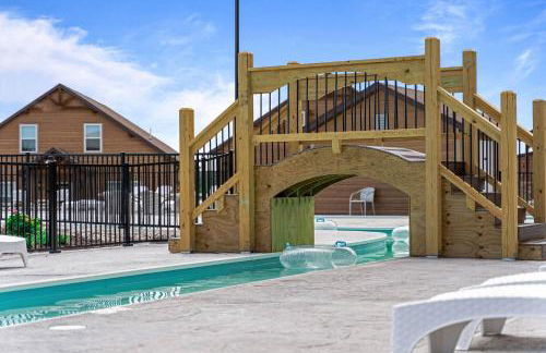 High Cliff Cabin + Private Hot tub at Table Rock Lake - Foto 24