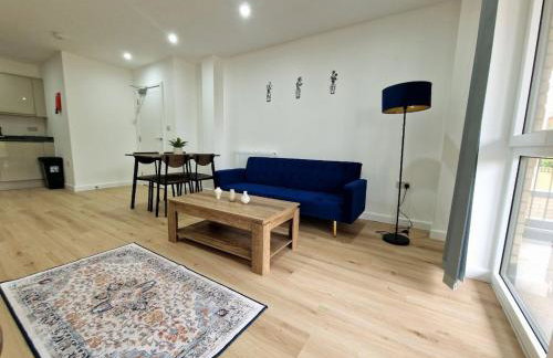 The Romford Luxe Haven - Fully Furnished 2BR - Foto 10