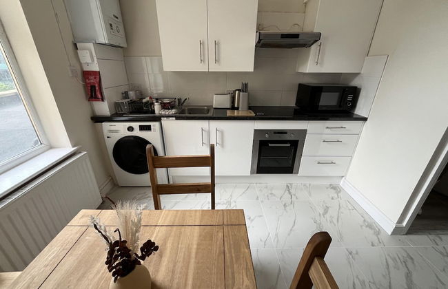 New Spacious 4 Bed Apartment in Kew Bridge - Foto 16