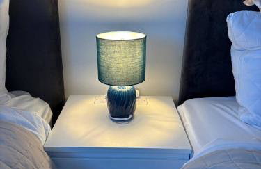 Modern & Spacious 3BR House Bracknell - Berkshire - Photo 16