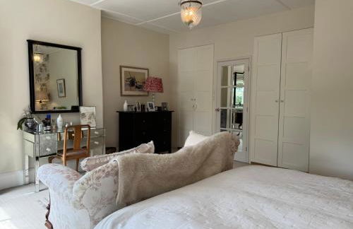 Tranquil Seaside Cottage by NewFo - Photo 14