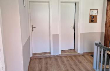 Großzügige Ferienwohnung in Stadtilm, WLAN, Küche und Bad - Photo 19