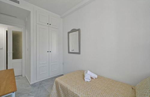 Tropical Chic Apartment in San Pedro Marbella - SAN MARINO III - Photo 22