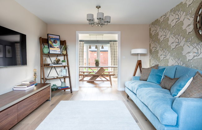 4 Bedroom Detached House 5mins Walk to Shopping Village - Foto 19