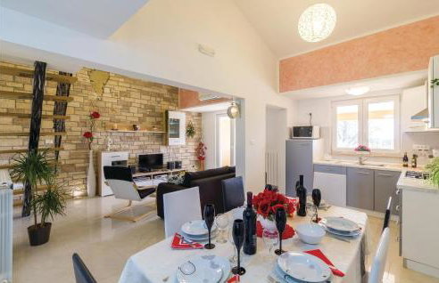 3 Bedroom Beautiful Home In Frkeci - Photo 2