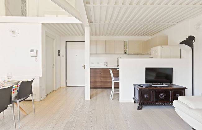 Elegant Loft with balcony - Foto 8