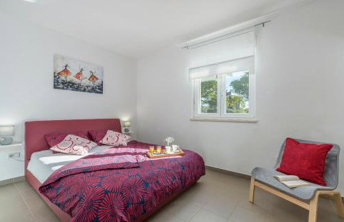 Villa Marilu, modern villa with pool near the sea - Foto 54