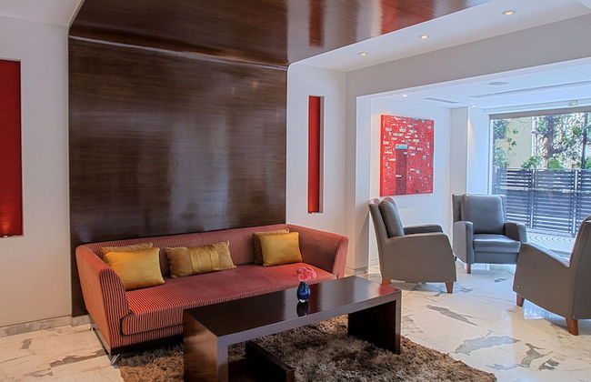 Oakwood Residence Naylor Road Pune - Photo 2