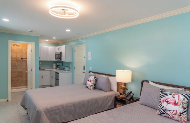 Flamingo Inn - Photo 4