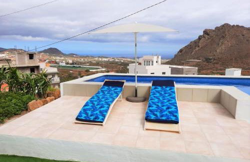 Charming Holiday Home in Arona with Private Heated Pool - Foto 9