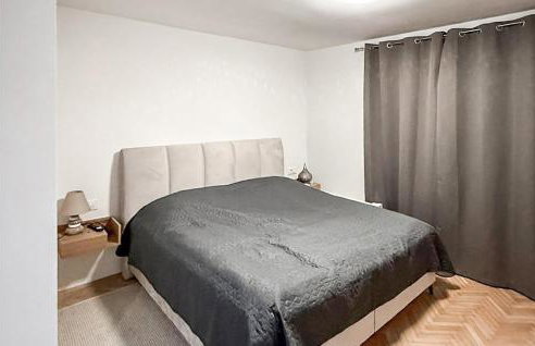 1 Bedroom Gorgeous Home In Vlaskovec - Foto 14