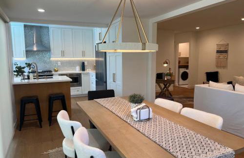 Quintessential SoCal indoor outdoor living with POOL - Foto 16