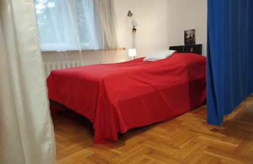 Pokój w domu z ogrodem w Milanówku - Foto 6