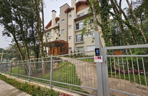 Amplo e luxuoso 2 suítes no Bavária - Foto 2