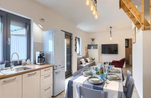 Adorable Home With Private Garden and Bubble Bath - Foto 26