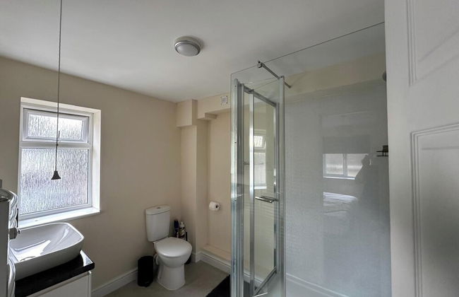 2br-sleeps6-parking-petsok-balcony-countryside - Foto 16