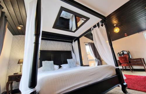 Ochil 9 with Private Hot Tub - Fife - Loch Leven - Lomond Hills - Pet Friendly - Photo 1