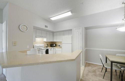 Spacious 2BR with Open Layout - Foto 14