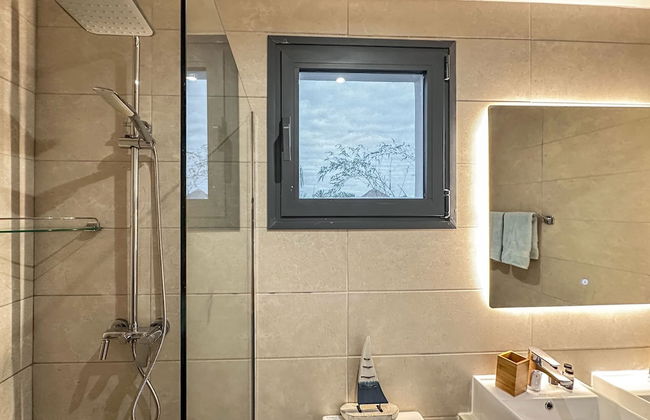 Gorgeous new Beach Apartment - Photo 22