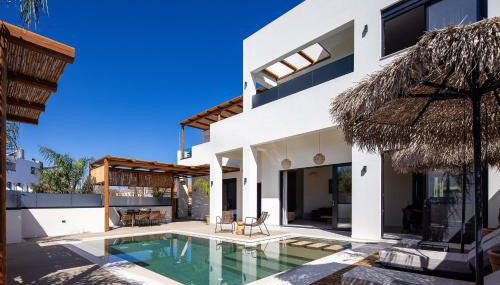 Isla Luxury Apartment - Private Pool - 100m from the beach - Foto 3, sunbed