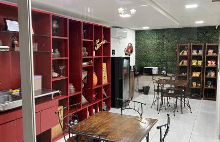 Mini Studio funcional mobiliado com cozinha e WC privativo - Foto 61