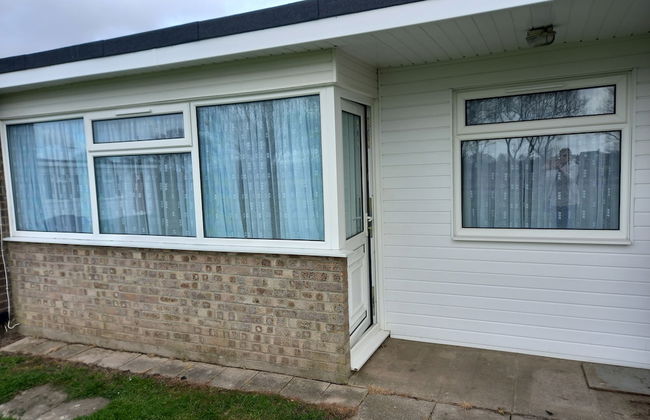 Cosy and Modern Chalet Near Norwich, England - Foto 1