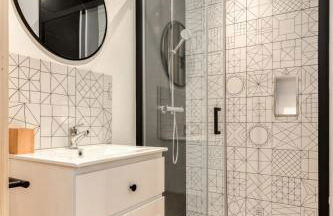 La Remise des Amis - Proche du centre du village - Foto 11