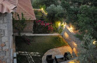 Dio Escapes Houses - Photo 98