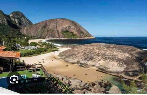 Apartamento confortável e com Piscina a 900 m da praia de Itacoatiara - Foto 70