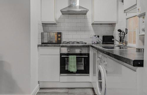 Balcony Terrace flat - 17 mins from Central London - Photo 8