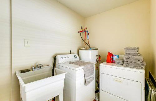 6 Mi to Main St Poplarville Cabin with Pasture View - Foto 22