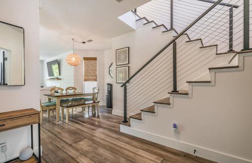 New Listing! Walking distance to Marina. - Foto 6