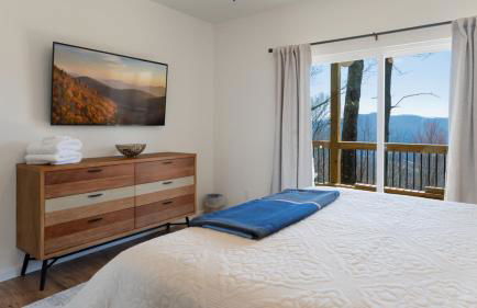 Modern Mountain House with Amazing Views and Hot Tub - Foto 24