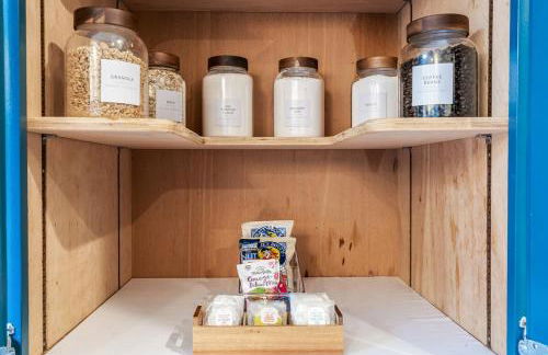 1884 Elegant Home Fire Pit, Tesla Tech, Near DT - Foto 21