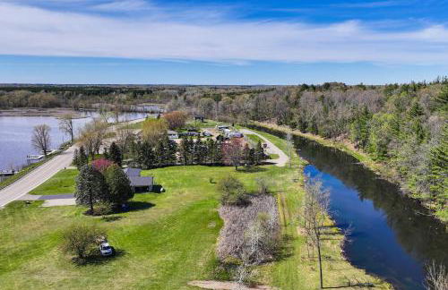 Ice Fishing On-Site Waterfront Nekoosa Home! - Foto 31