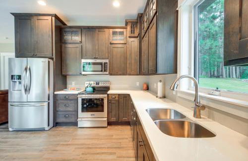 Lakefront Home with Private Dock about 15 Mi to Walker - Foto 10