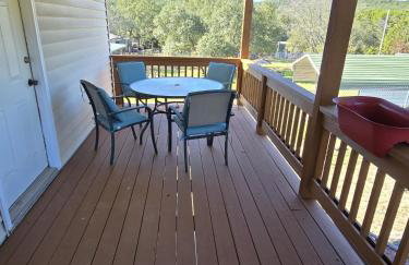 Classic Charm Close to Lake 2 - Photo 14