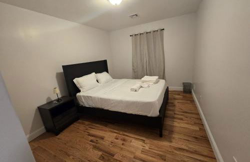 Stylish 3BR Retreat Near EWR Airport NYC Hub - Foto 17