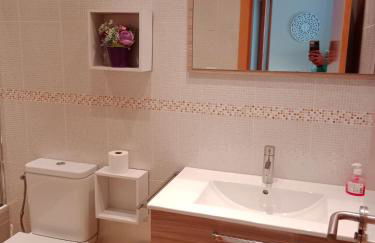 Piso con piscina y parking - Photo 22