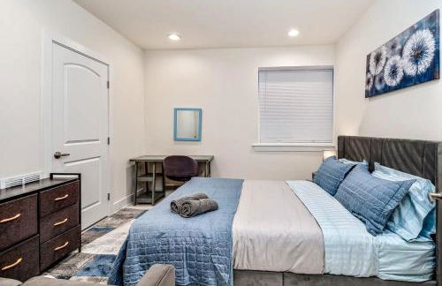 Exceptional Downtown Townhome with Roof Deck -4Bedroom & 3Baths - Foto 29