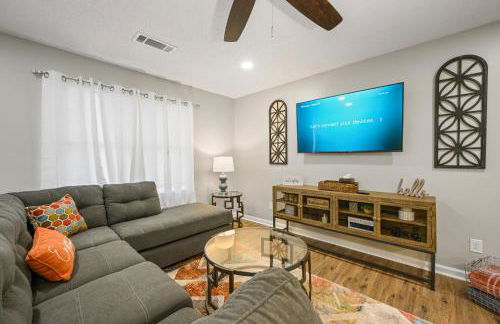 Disconnect From The City In This Outdoorsy Getaway - Foto 38