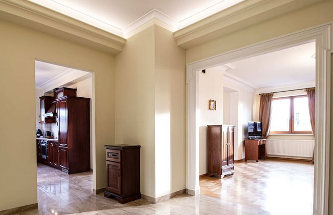 Ursynow Lavish Apartment - Photo 26