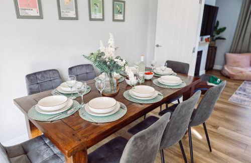 Luxury Sea View Retreat with Hot Tub Sleeps 8 - Foto 21