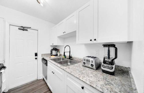 Stylish - Water View Condo - Palm Wave Says - Foto 17