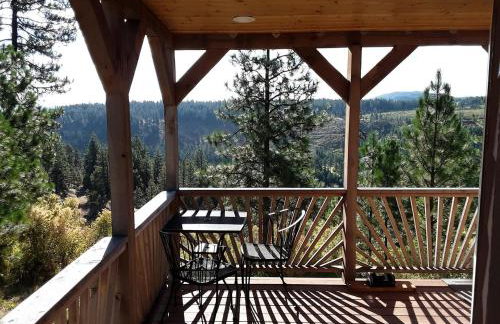 Cute Off-Grid Glamping Cabin Rental in Idaho for Relaxing Nature Getaways - Foto 2