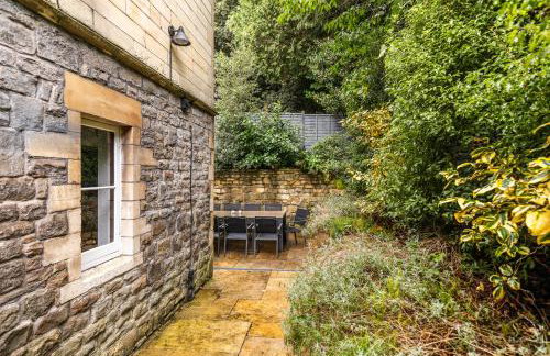 Locksbrook Lodge - Hot Tub - Spacious Outdoor Space - Photo 40